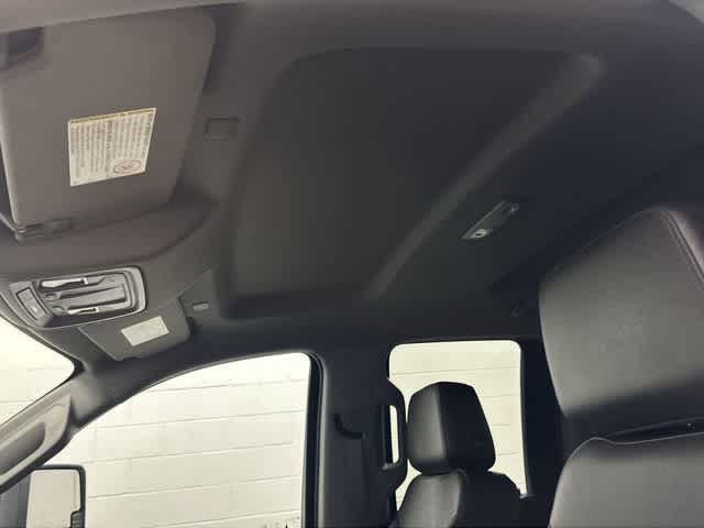 Thumbnail: 2021 Chevrolet Silverado 3500 - 26