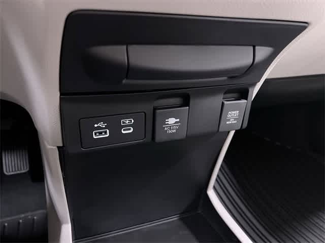 2025 Honda Odyssey Touring 27