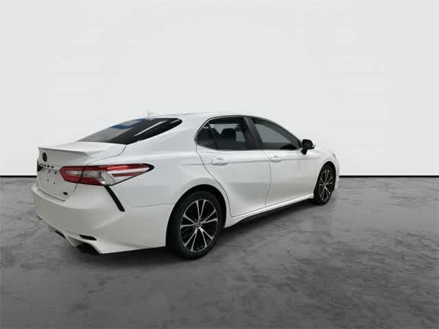 Thumbnail: 2020 Toyota Camry - 4