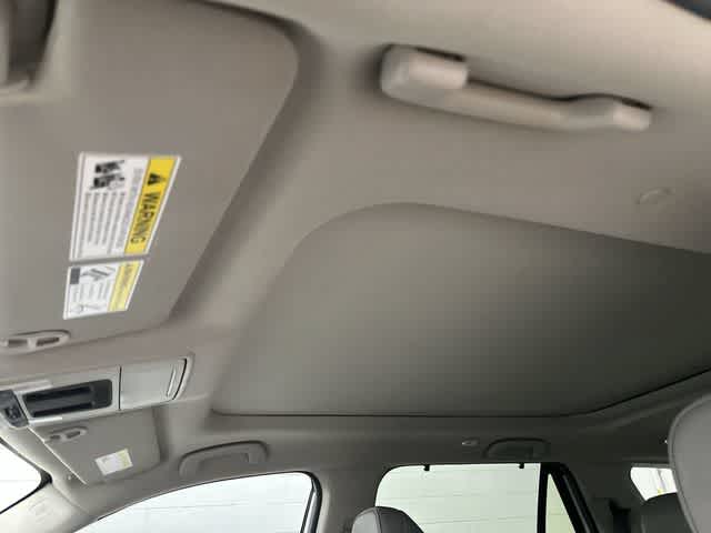 2025 Honda Pilot Touring - Photo 28