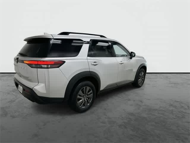 Thumbnail: 2024 Nissan Pathfinder - 4