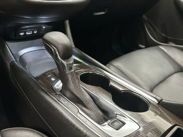 Thumbnail: 2024 Chevrolet Malibu - 24