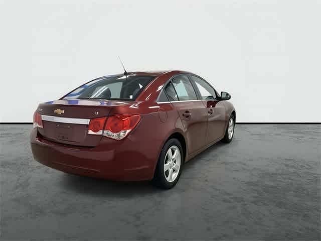 Thumbnail: 2016 Chevrolet Cruze - 3