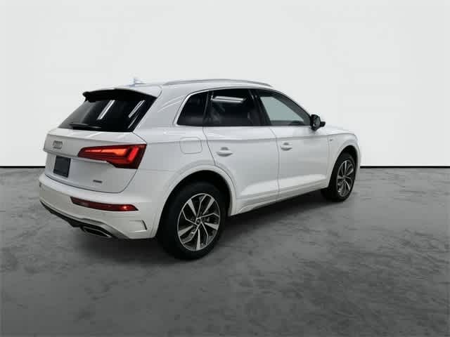 Thumbnail: 2024 Audi Q5 - 4