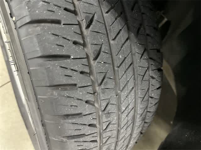 Thumbnail: 2017 Chevrolet Tahoe - 30