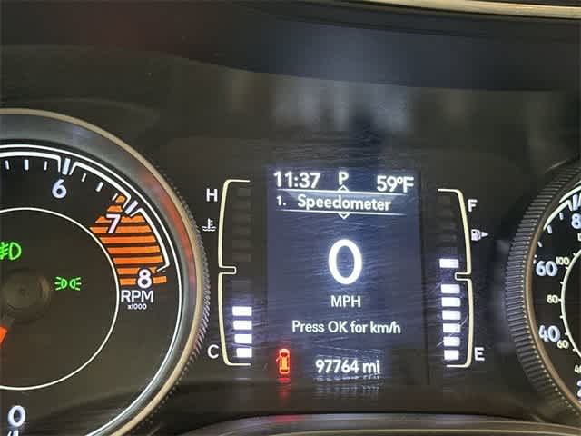 Thumbnail: 2019 Jeep Cherokee - 16