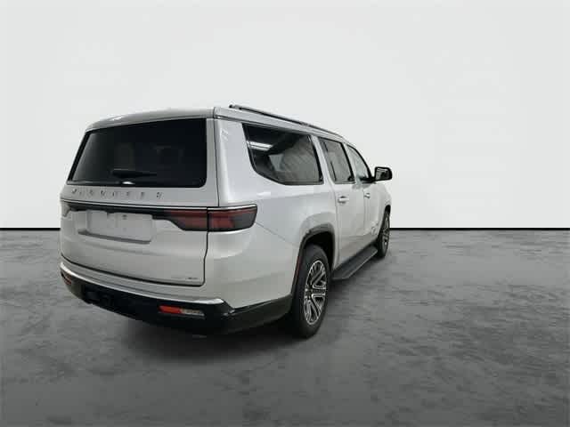 Thumbnail: 2023 Jeep Wagoneer - 3