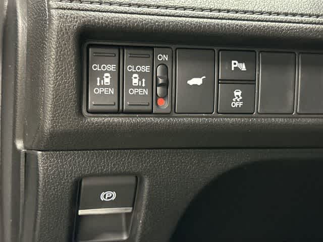 Thumbnail: 2026 Honda Odyssey - 19