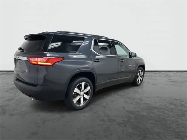 Thumbnail: 2021 Chevrolet Traverse - 4