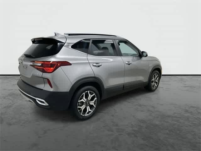 2021 Kia Seltos EX 4