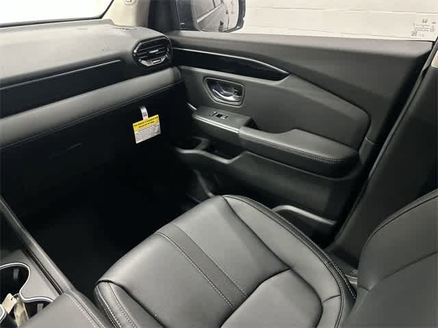 Thumbnail: 2025 Honda Pilot - 13