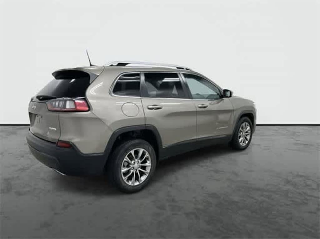 Used 2019 Jeep Cherokee Latitude Plus FWD SUV
