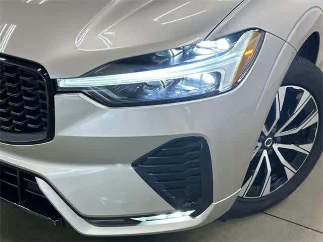 Thumbnail: 2024 Volvo XC60 - 32