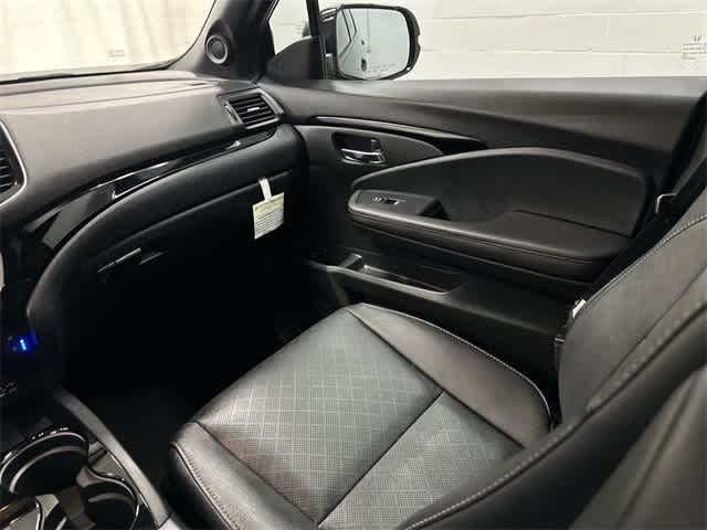 Thumbnail: 2021 Honda Passport - 13