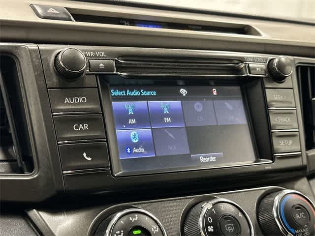 Thumbnail: 2015 Toyota RAV4 - 22