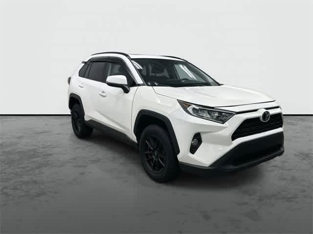 Thumbnail: 2019 Toyota RAV4 - 6