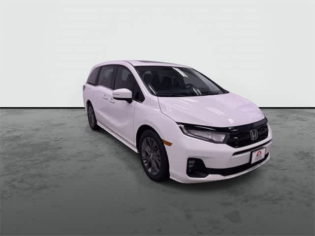 2025 Honda Odyssey Touring 3