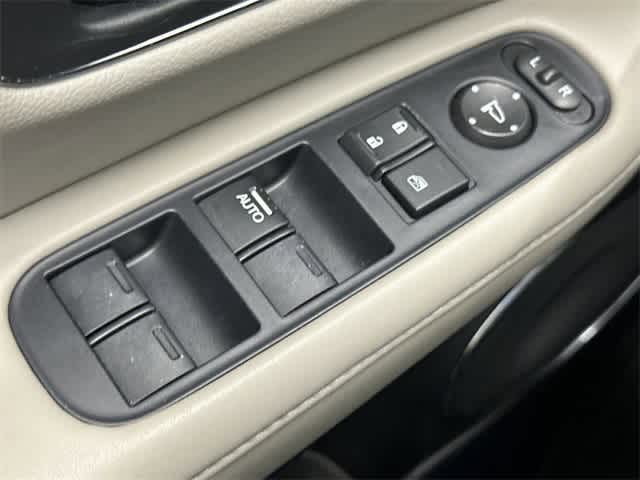 Thumbnail: 2016 Honda HR-V - 20