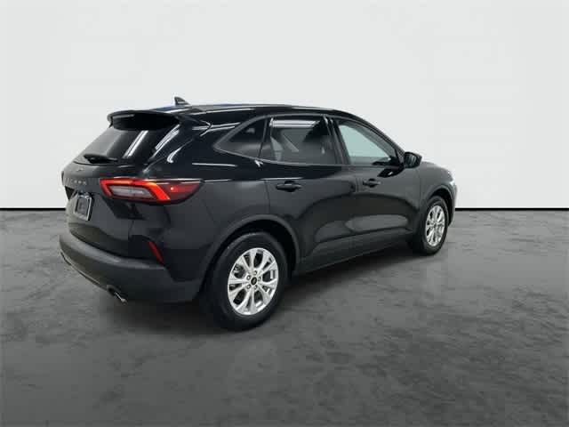 Thumbnail: 2025 Ford Escape - 4