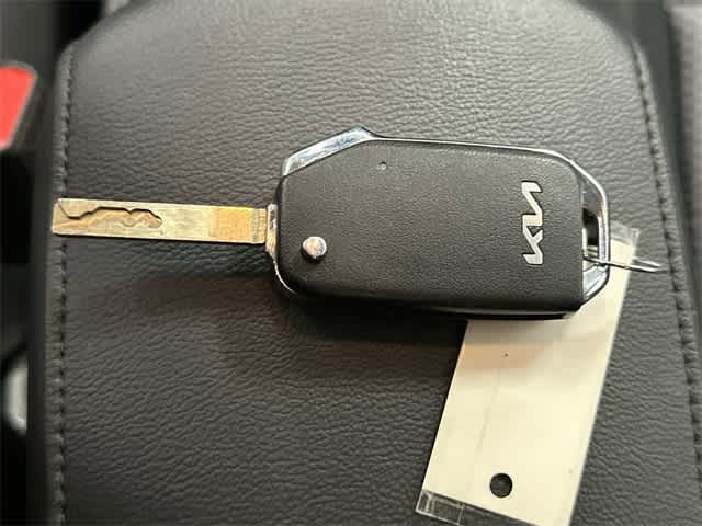 Thumbnail: 2024 Kia Soul - 32