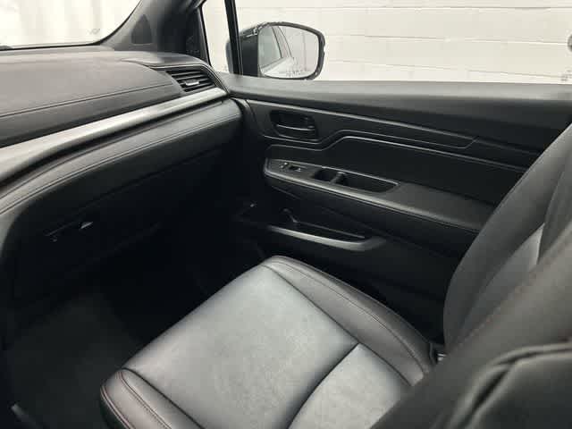 Thumbnail: 2025 Honda Odyssey - 13