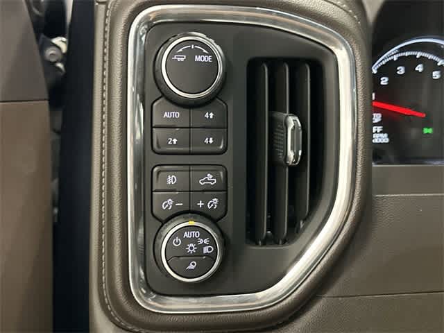 Thumbnail: 2020 Chevrolet Silverado 1500 - 19