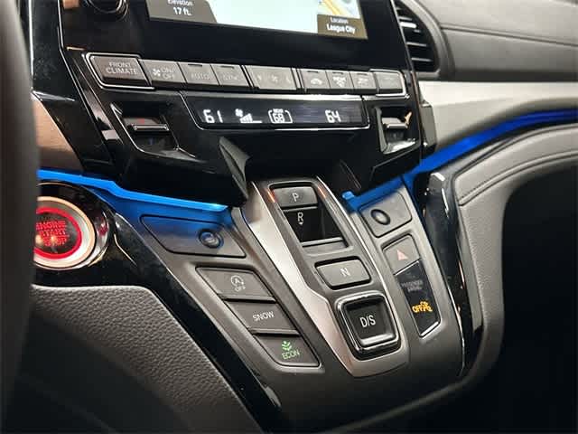 Thumbnail: 2023 Honda Odyssey - 25