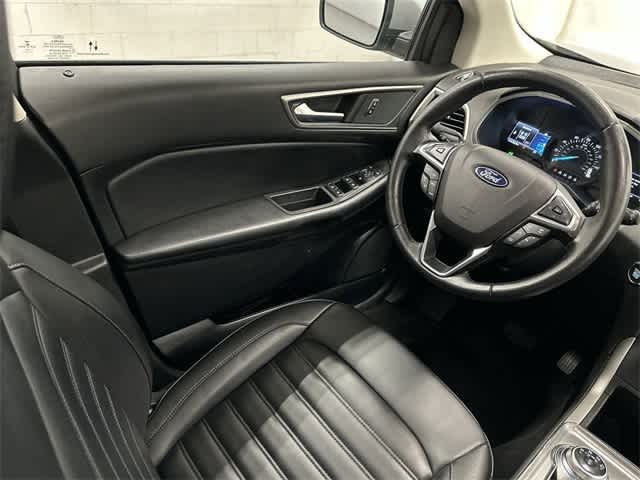 Thumbnail: 2022 Ford Edge - 12