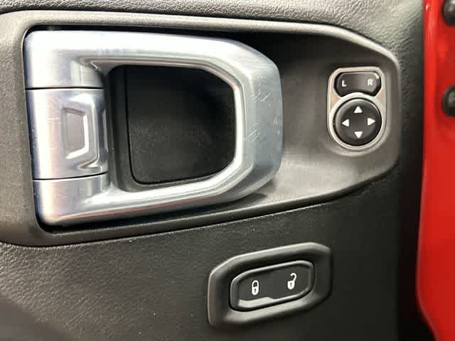 Thumbnail: 2021 Jeep Gladiator - 20