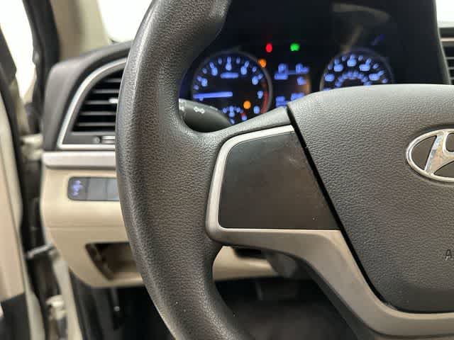 Thumbnail: 2017 Hyundai Elantra - 17