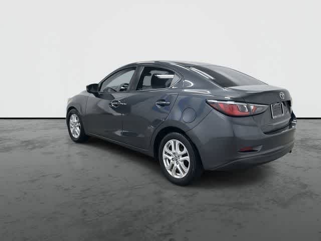 Thumbnail: 2018 Toyota Yaris iA - 9