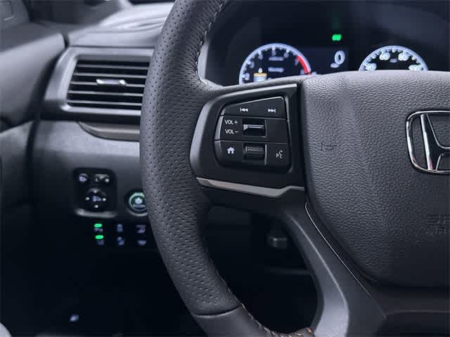 Thumbnail: 2025 Honda Ridgeline - 18