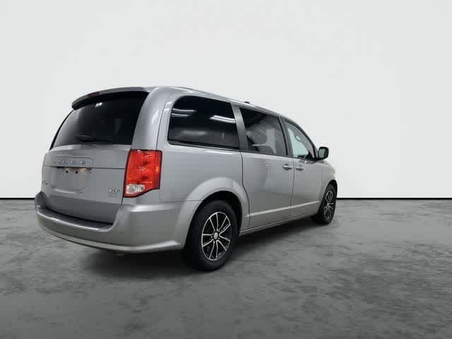 Thumbnail: 2019 Dodge Grand Caravan - 3