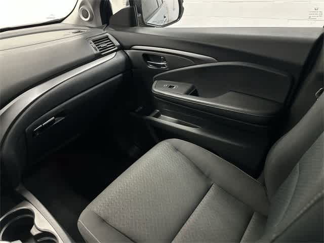 Thumbnail: 2019 Honda Ridgeline - 13
