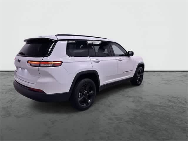 2023 Jeep Grand Cherokee Laredo 4