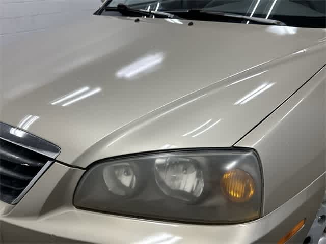 Thumbnail: 2005 Hyundai Elantra - 30