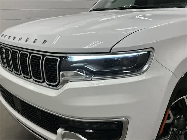 Thumbnail: 2023 Jeep Wagoneer - 32