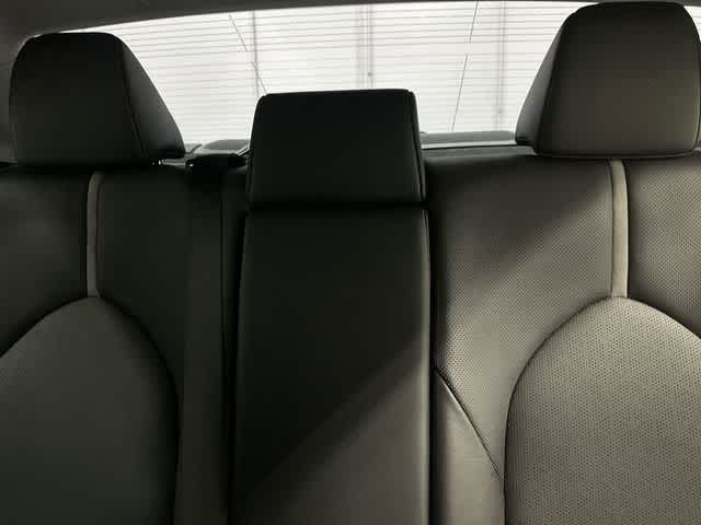 Thumbnail: 2021 Toyota Camry - 14