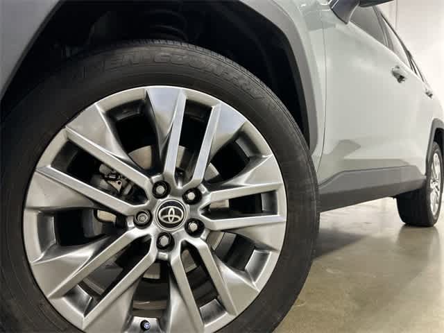 Thumbnail: 2023 Toyota RAV4 - 25