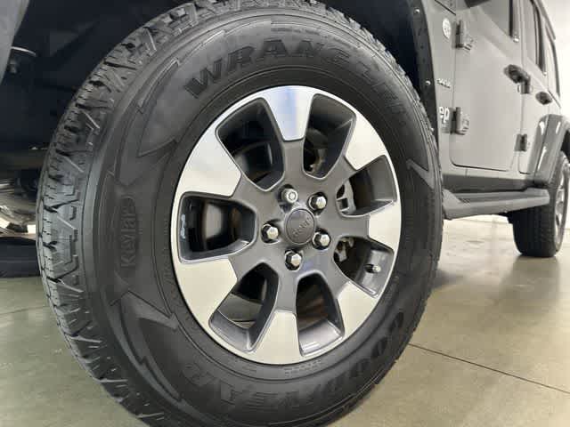 Thumbnail: 2021 Jeep Wrangler - 29