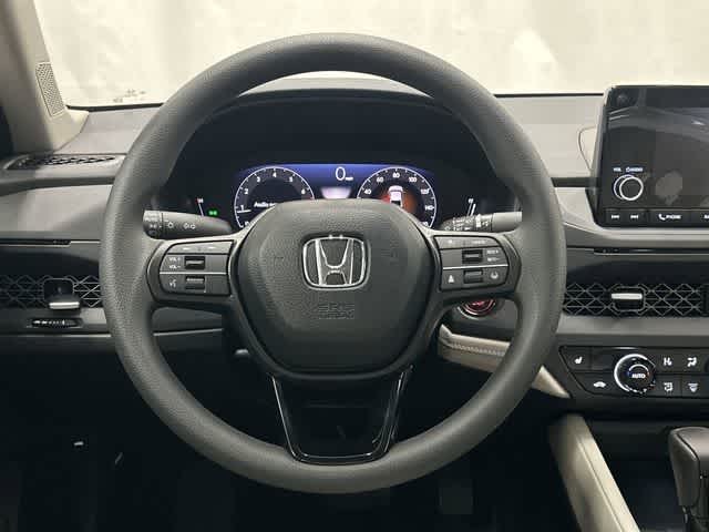 2025 Honda Accord SE - Photo 15