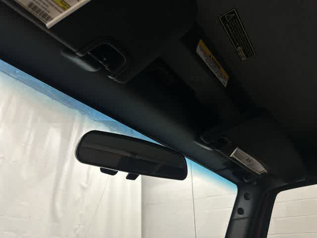 Thumbnail: 2011 Jeep Wrangler - 21