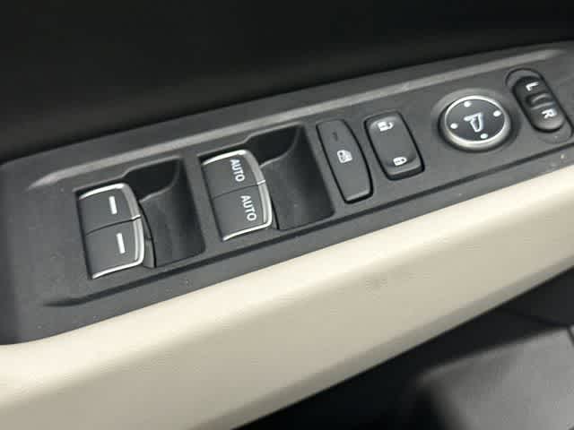 Thumbnail: 2025 Honda Accord - 19