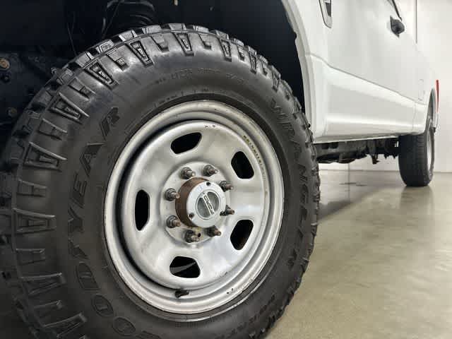 Thumbnail: 2020 Ford F-350 - 28