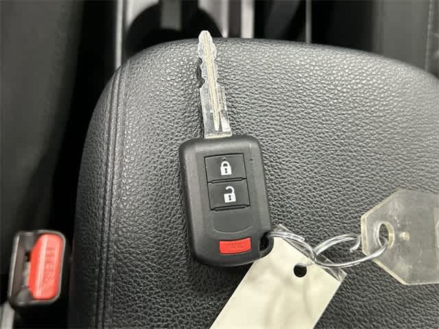 Thumbnail: 2024 Mitsubishi Outlander Sport - 32