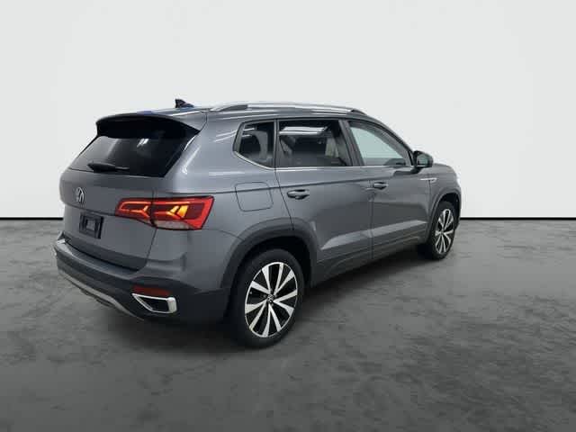 Thumbnail: 2024 Volkswagen Taos - 4