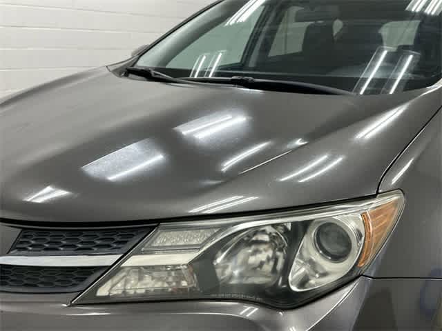 Thumbnail: 2015 Toyota RAV4 - 31