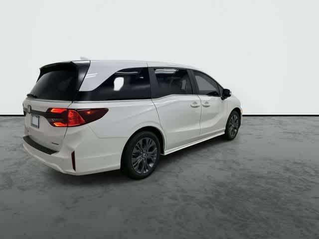 Thumbnail: 2026 Honda Odyssey - 4