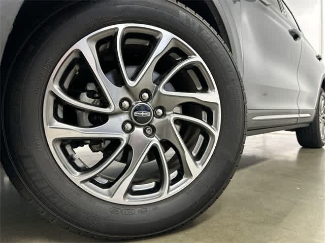 2022 Lincoln Corsair Standard 29