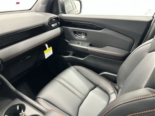 Thumbnail: 2025 Honda Pilot - 13